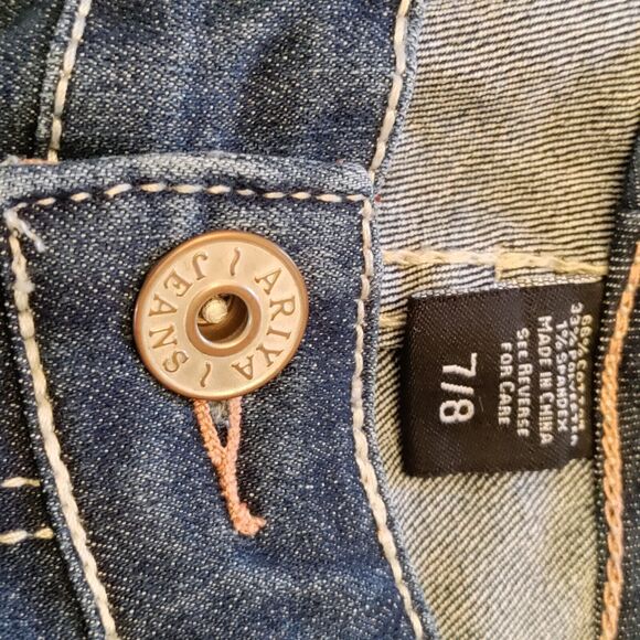 Ariya Jeans 7/8 With Designer Embroidery Pockets - Picture 12 of 16